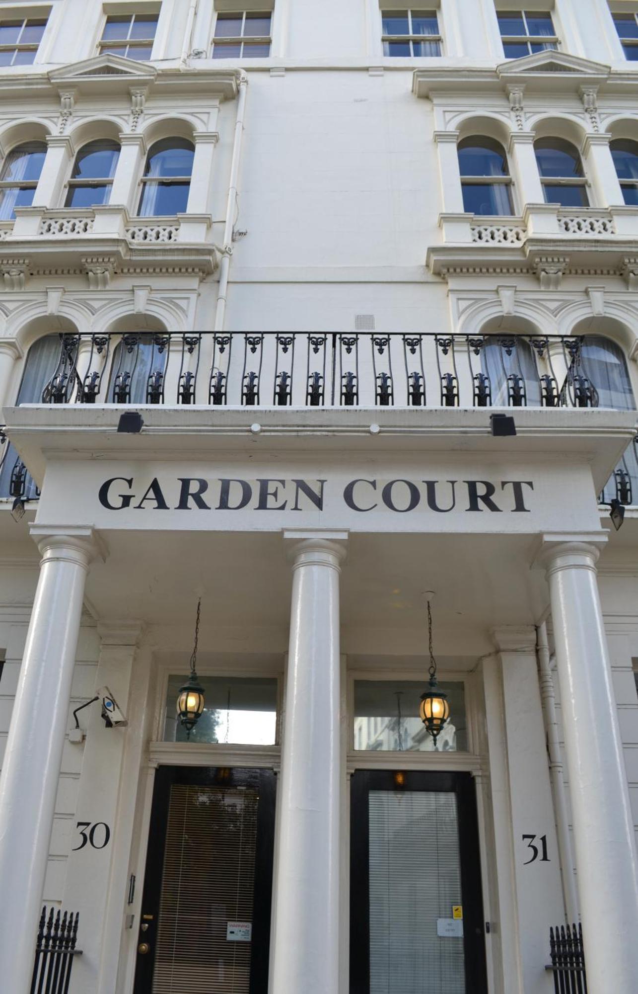 Отель Garden Court 3*
