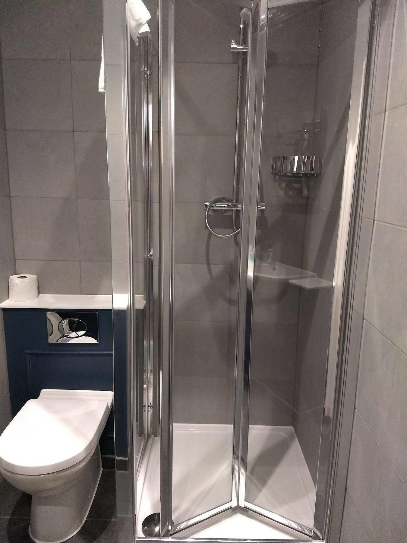 Garden Court Отель 3*