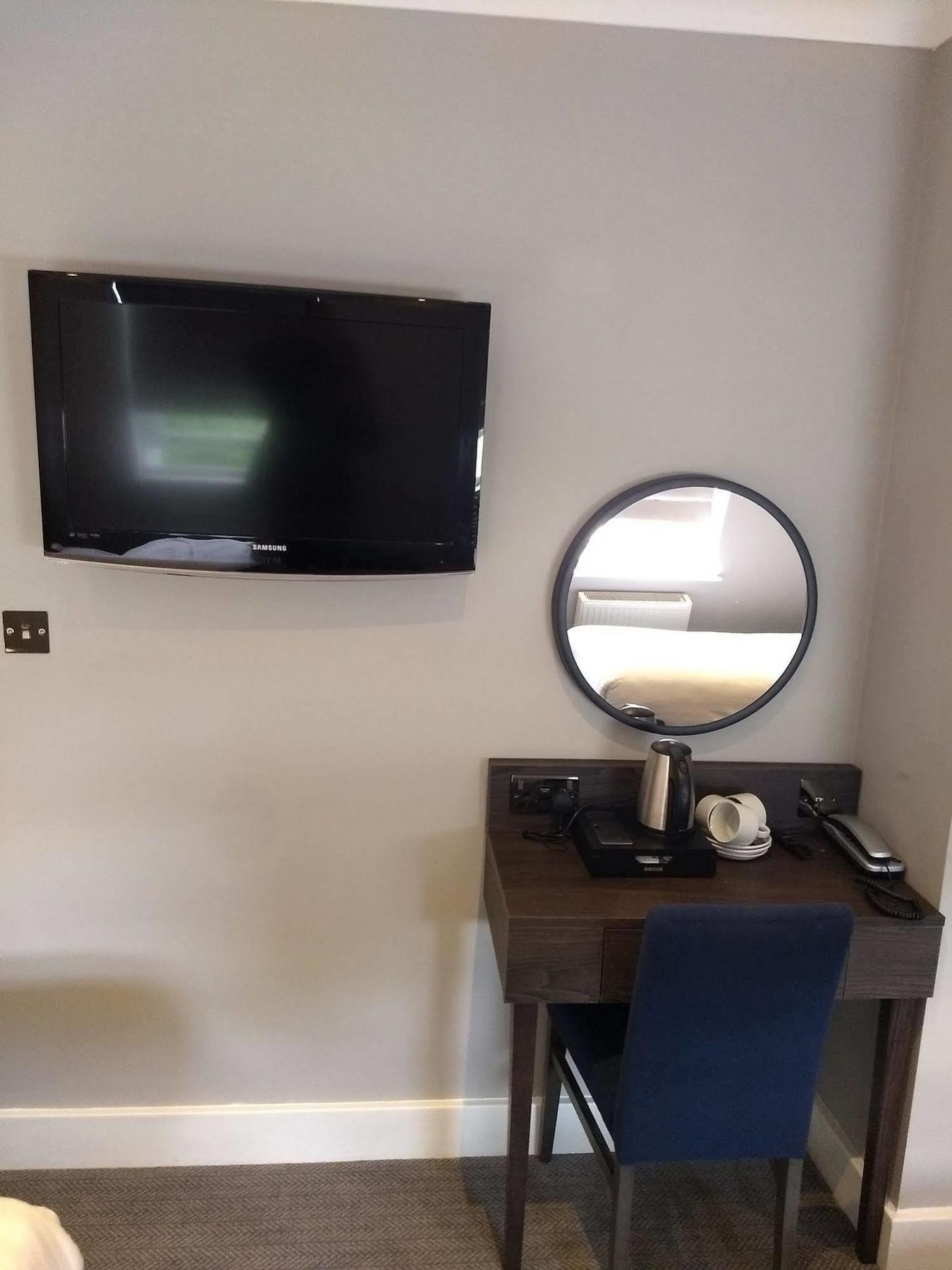 Отель Garden Court 3*