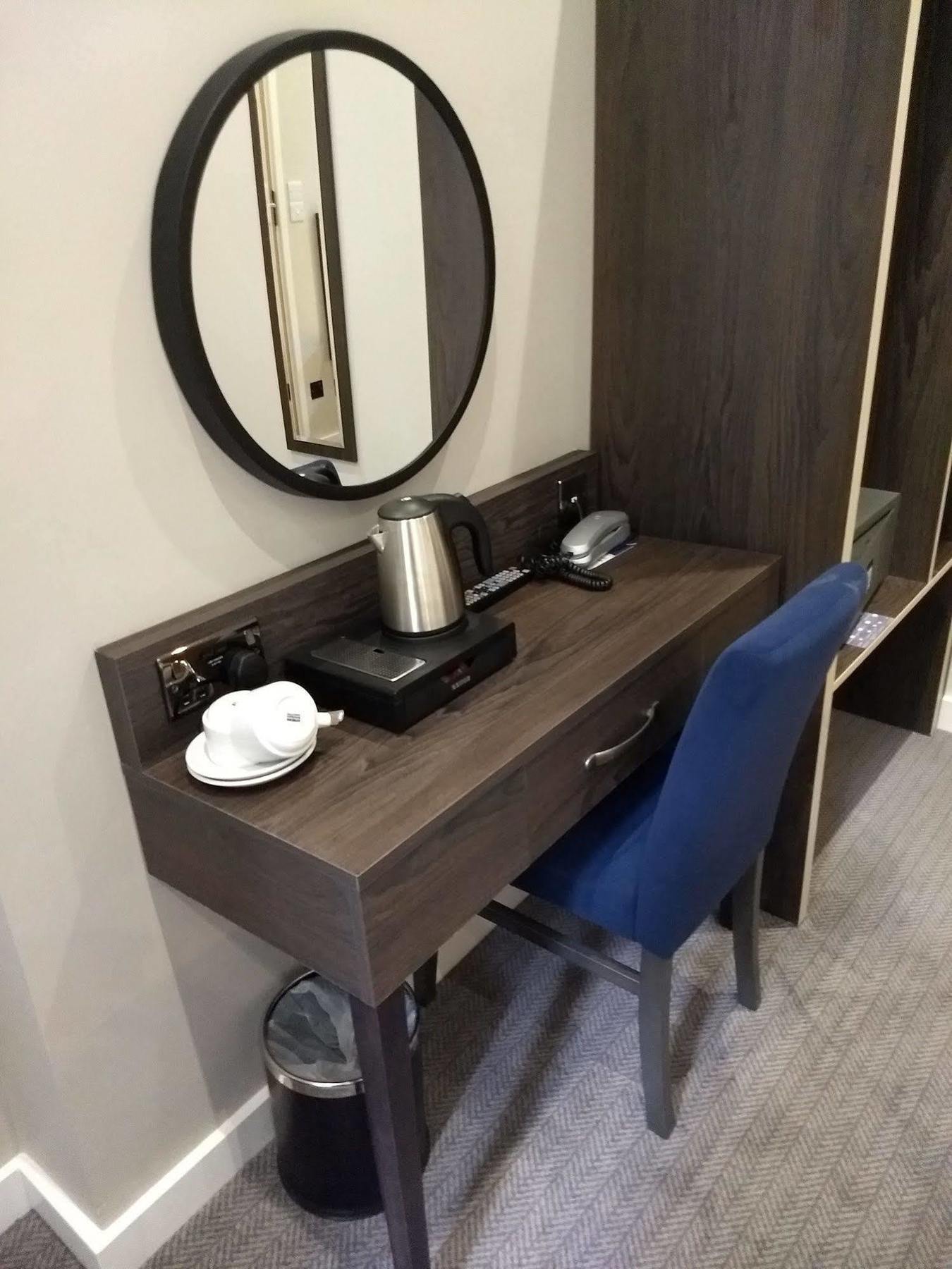 Отель Garden Court 3*